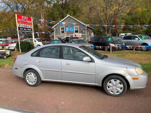 2004 SUZUKI FORENZA LX - 30 MPG ******** ONLY 150K MILES *******... for sale in Kansas City, MO