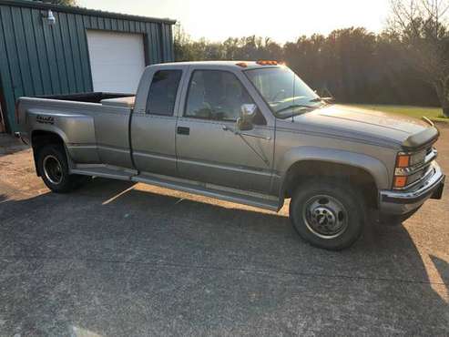 Chevy 3500 Dual Wheel Truck for sale in North Canton, OH