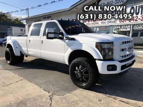 2011 FORD F-350 4WD Crew Cab 172' Lariat Crew Cab Pickup for sale in Amityville, NY