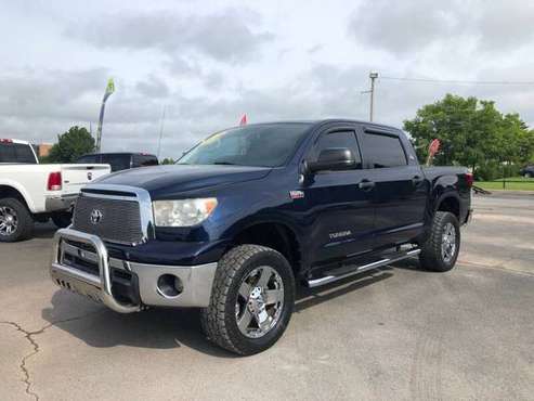 2012 Toyota Tundra ++ Super nice +++ EASY FINANCING +++ for sale in Lowell, AR