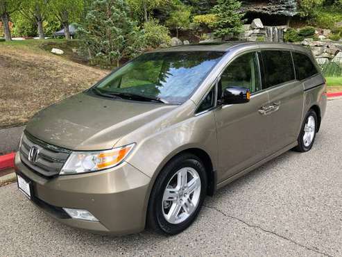 2011 Honda Odyssey Touring Edition --Navi, DVD, Leather Loaded, Clean- for sale in Kirkland, WA
