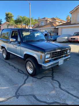 1988 ford bronco 4x4 - cars & trucks - by owner - vehicle automotive... for sale in Moreno Valley, CA