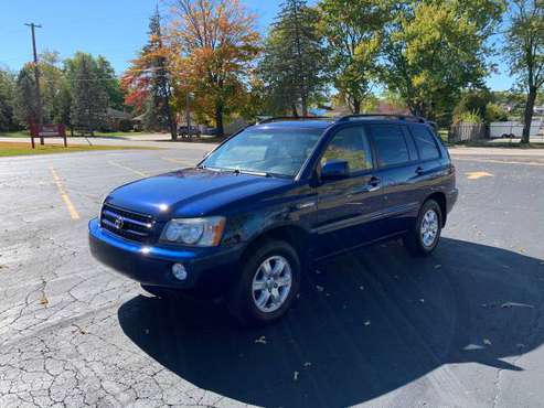 2003 Toyota Highlander Limited—-106k mikes!!! - cars & trucks - by... for sale in Dayton, OH