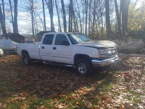 2006 Chevy 4 door - cars & trucks - by owner - vehicle automotive sale for sale in West Springfield, MA