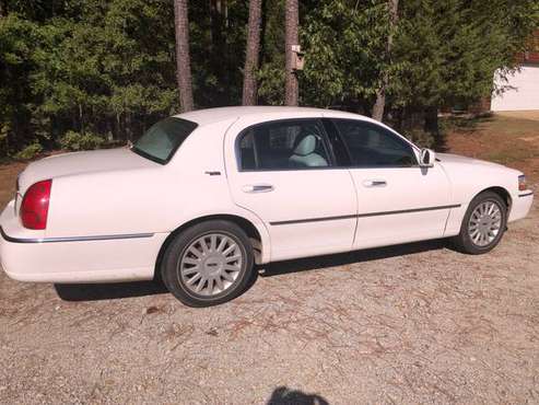 2005 Lincoln Town Car for sale in Camden, SC