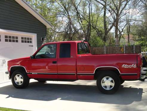 1998 CHEVROLET SILVERADO 4X4 EXTENDED CAB PICK-UP TRUCK - cars & for sale in Niles, IN