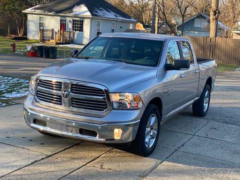 2019 Ram 1500 BigHorn 5,7HEMI 4x4 - cars & trucks - by owner -... for sale in Livonia, MI