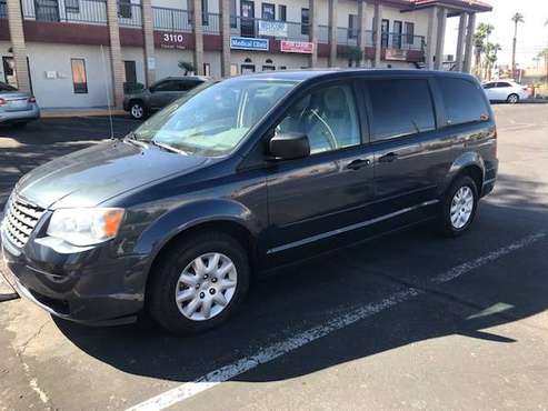 2008 Chrysler Town & Country Runs Perfect Looks Good Low Miles Smoged for sale in Las Vegas, NV