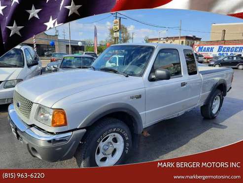 LOW LOW MILES 4X4 EXT CAB 4 DOOR 2002 FORD RANGER - cars & for sale in Rockford, WI