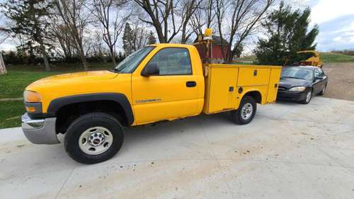 2004 GMC 2500HD 2WD Work Truck with liftgate - - by for sale in Dexter, MI