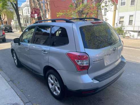 2014 Subaru Forester pzev cam 4wd 4cylinder premium sunroof - cars & for sale in Bronx, NY