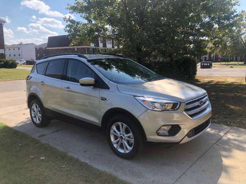 2018 Ford Escape SE very low mile for sale in Louisville, KY