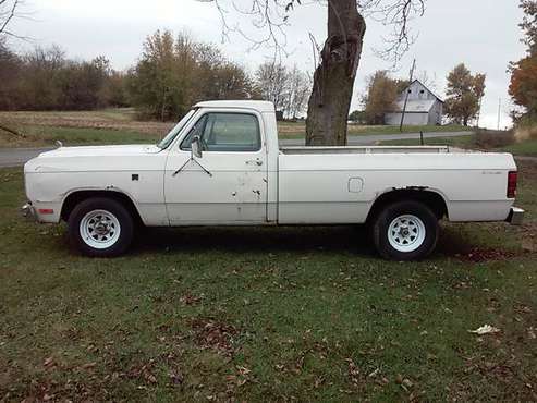 1985 Dodge D100 1/2ton pickup - cars & trucks - by owner - vehicle... for sale in Rosamond, IL