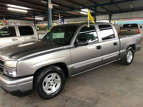2006 Chevy Silverado - cars & trucks - by dealer - vehicle... for sale in Mission, TX
