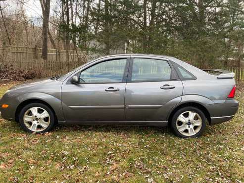 2005 Ford Focus ZX4 - cars & trucks - by owner - vehicle automotive... for sale in Vernon Rockville, CT
