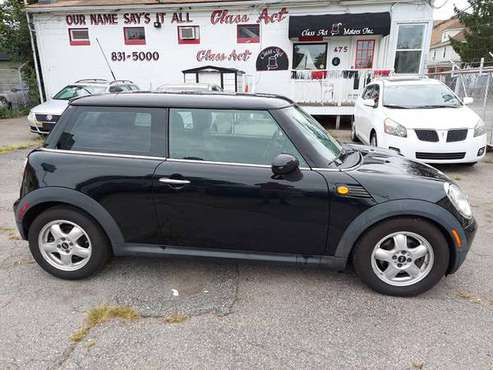 2009 MINI Cooper 6speed - cars & trucks - by dealer - vehicle... for sale in Providence, MA