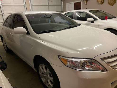 2011 Toyota Camry - cars & trucks - by owner - vehicle automotive sale for sale in Dellrose, AL