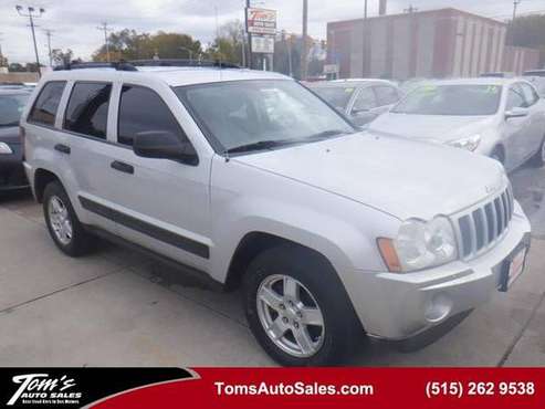 2005 Jeep Grand Cherokee Laredo - cars & trucks - by dealer -... for sale in Des Moines, IA