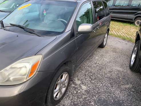 2004 Toyota Sienna - cars & trucks - by dealer - vehicle automotive... for sale in New Port Richey , FL