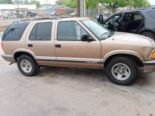 1996 chevy blazer - - by dealer - vehicle automotive for sale in Richardson, TX