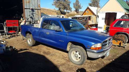 1997 V6 Dodge Dakota 4x4 pickup truck - cars & trucks - by owner -... for sale in Powell Butte, OR