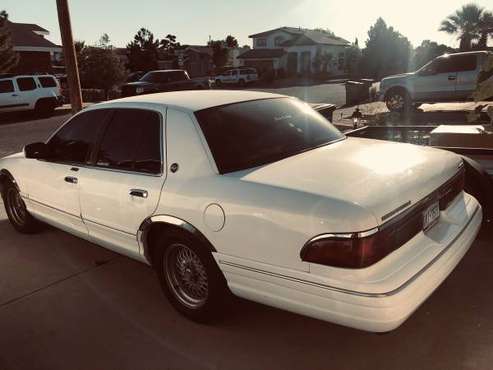 VENDO GRAND MARQUIS 95 - cars & trucks - by owner - vehicle... for sale in El Paso, TX