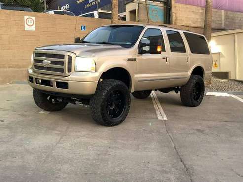 2005 FORD EXCURSION DIESEL 6.0 4X4 LIFTED for sale in Chula vista, CA