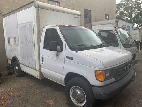 2004 Ford E350 - Work Truck - cars & trucks - by dealer - vehicle... for sale in Bay Shore, NY