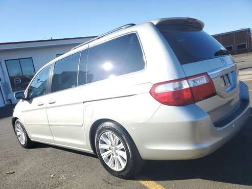 05 Honda Odyssey FULLY LOADED - cars & trucks - by owner - vehicle... for sale in Enfield, CT