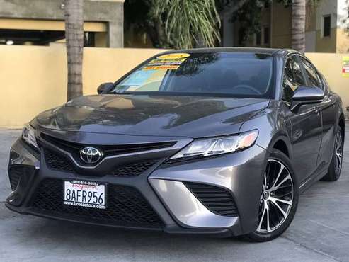 2018 Toyota Camry Se for SALE 31K MILES - cars & trucks - by dealer... for sale in North Hills, CA