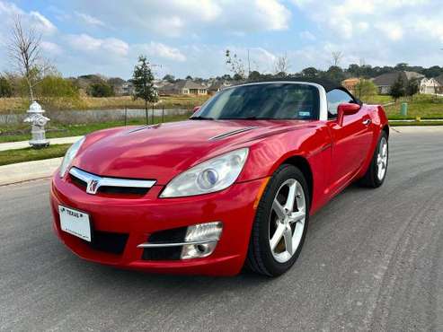 Awesome Fun to Drive Convertible 2008 Saturn Sky Roadster Victory for sale in Austin, TX