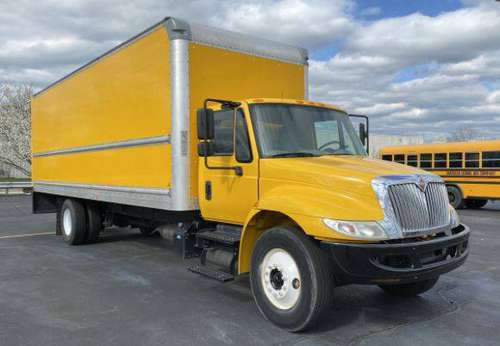 2017 International 4300 26 STRAIGHT TRUCK - - by for sale in Chicago, IL