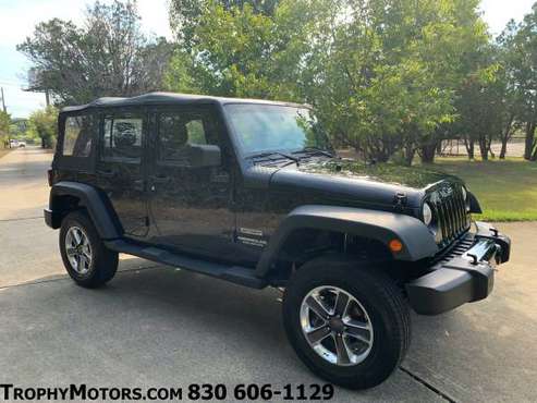 2013 Jeep Wrangler 4 dr, 94k 6 speed, stk 9820 - cars & for sale in New Braunfels, TX