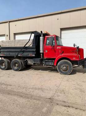 1994 Volvo Tandem Axle Dump for sale in Cleveland, OH