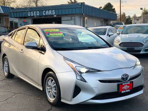 ▪︎☆●☆▪︎2017 Toyota Prius TWO 1-OWNER 49MPG 35K LOW MILES LIKE NEW -... for sale in Lynnwood, WA