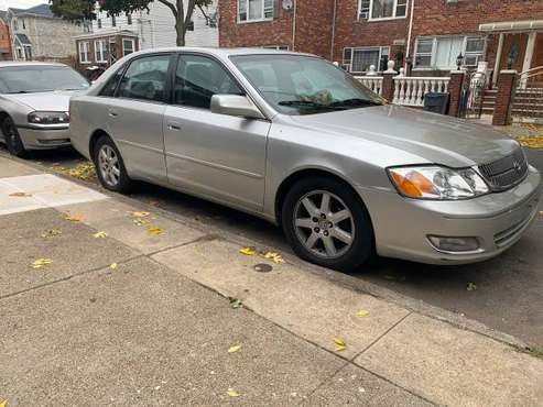 2001 Toyota Avalon XLS runs and looks great for sale in Ozone Park, NY