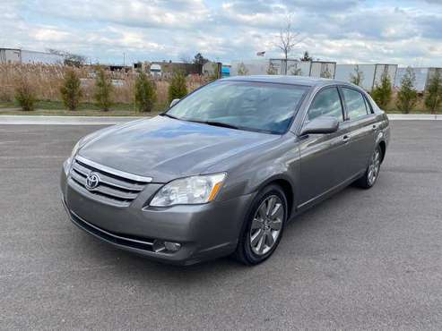 2007 Toyota Avalon Touring - cars & trucks - by dealer - vehicle... for sale in Lake Bluff, IL