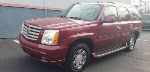 2005 Cadillac Escalade 120k.clear title.excellent condition - cars &... for sale in Whitestone, NY