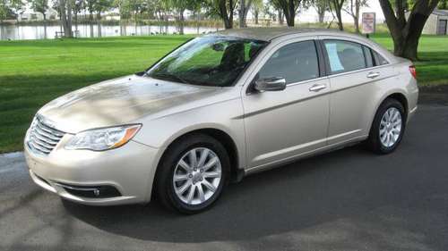 2014 CHRYSLER 200 LIMITED WITH LOW MILES - cars & trucks - by dealer... for sale in Nampa, ID