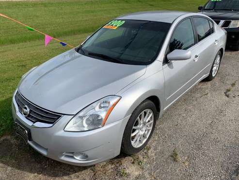 2011 Nissan Altima S for sale in Omro, WI
