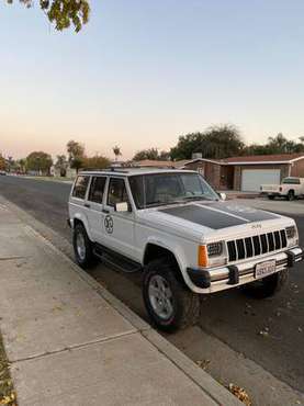 Jeep Cherokee Limited 4x4 - cars & trucks - by owner - vehicle... for sale in Delano, CA