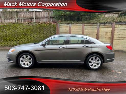2013 Chrysler 200 LX Low 104k Miles Newer Tires 29-MPG - cars &... for sale in Tigard, OR
