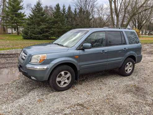 2006 honda pilot 4x4 3rd row leather - cars & trucks - by dealer -... for sale in Wooster, OH