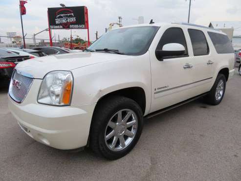 2009 GMC YUKON DENALI sweet, smooth & ready for trips or just to... for sale in El Paso, TX