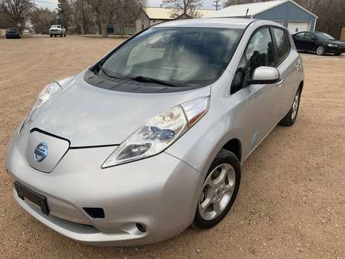 2013 Nissan Leaf, 99k, Runs Good! 12/12 Battery power! Free Delivery... for sale in Calhan, CO