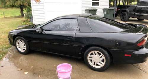 00 Chevy Camaro 3 8l 5 Speed for sale in Philpot, KY
