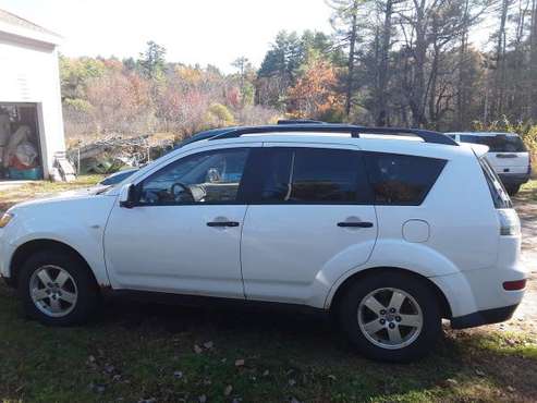 2007 MITSUBISHI OUTLANDER (AWD) 156000 (NEW STICKER) for sale in Windham, ME