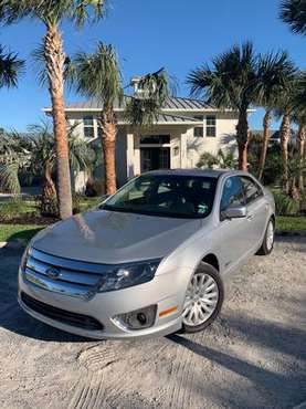 2010 Ford Fusion Hybrid - cars & trucks - by owner - vehicle... for sale in Destin, FL