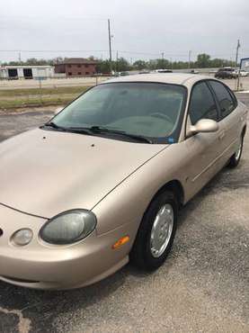 1999 Ford Taurus SE - - by dealer - vehicle automotive for sale in Wichita, KS