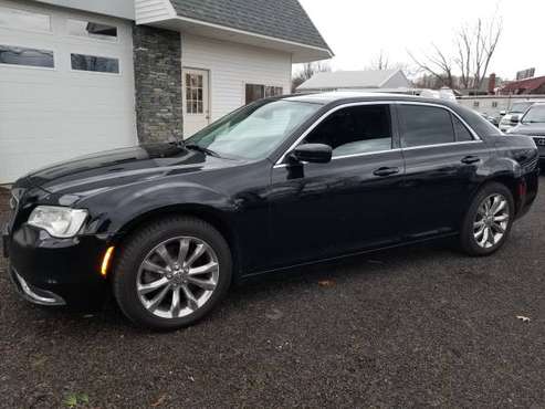 2018 Chrysler 3000 touring l awd - cars & trucks - by owner -... for sale in South Windsor, CT